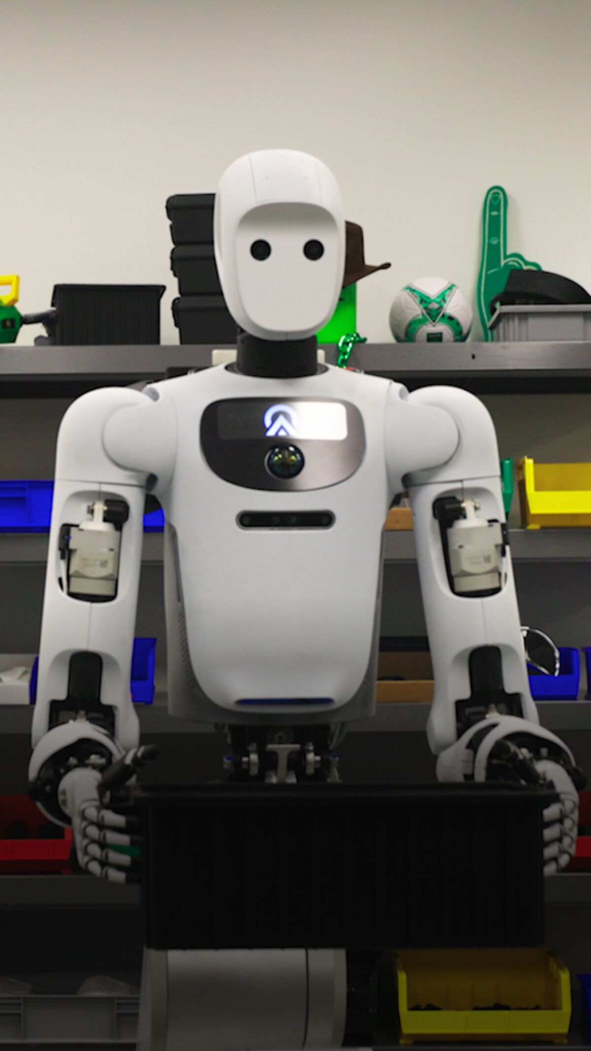 This $5 Billion Startup Is Putting Humanoid Robots To Work