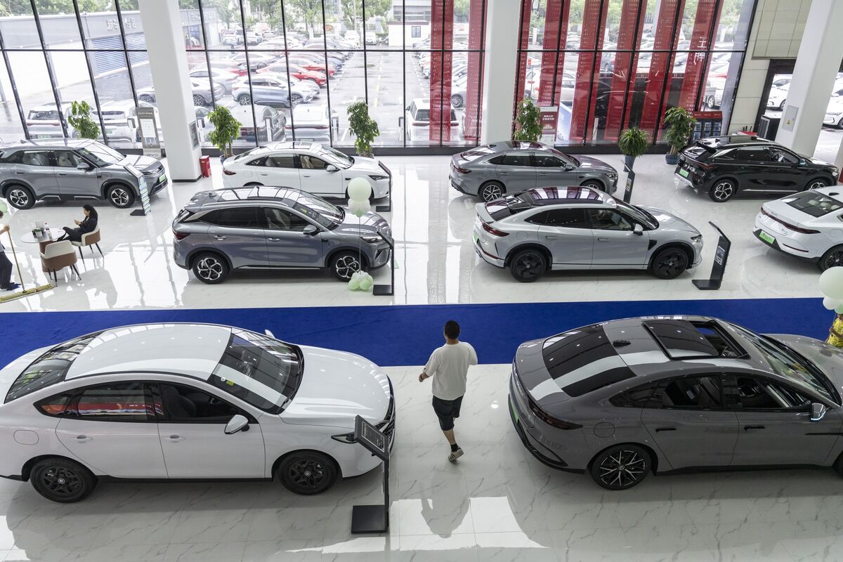 China EVs on Road Have Average Age of 1.8 Years, Newspaper Says