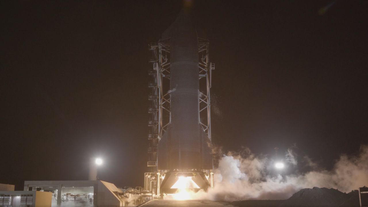 SpaceX разжигает огонь: Starship готовится к своему первому орбитальному полету!