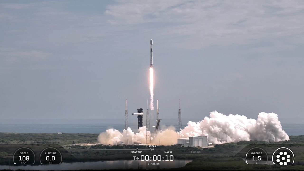  SpaceX launches 29 Starlink satellites, lands rocket on ship at sea (video, photos) 