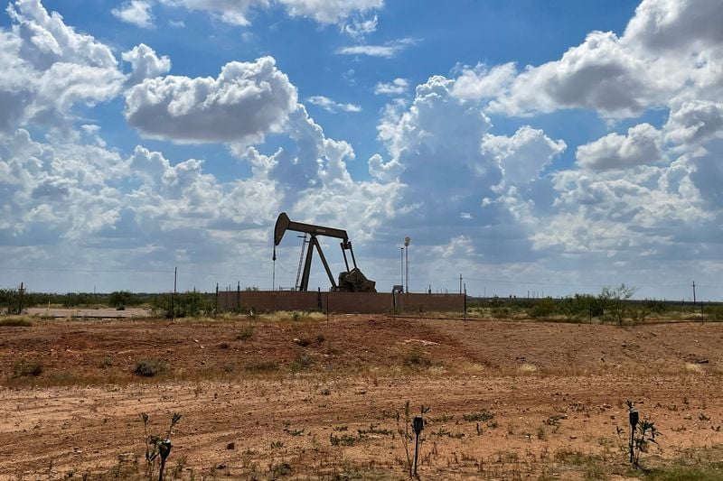 Цены на нефть выросли после новых ударов США по Ирану.