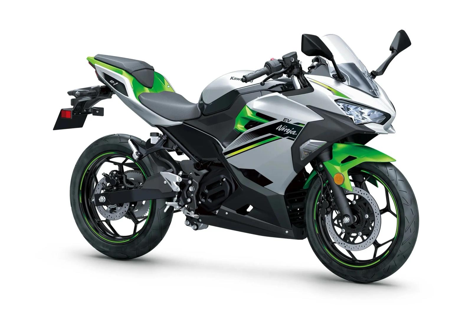 Похоже, это самый медленный Kawasaki Ninja в истории. Представлен Kawasaki Ninja e-1 2027: 7 л.с. на 140 кг массы